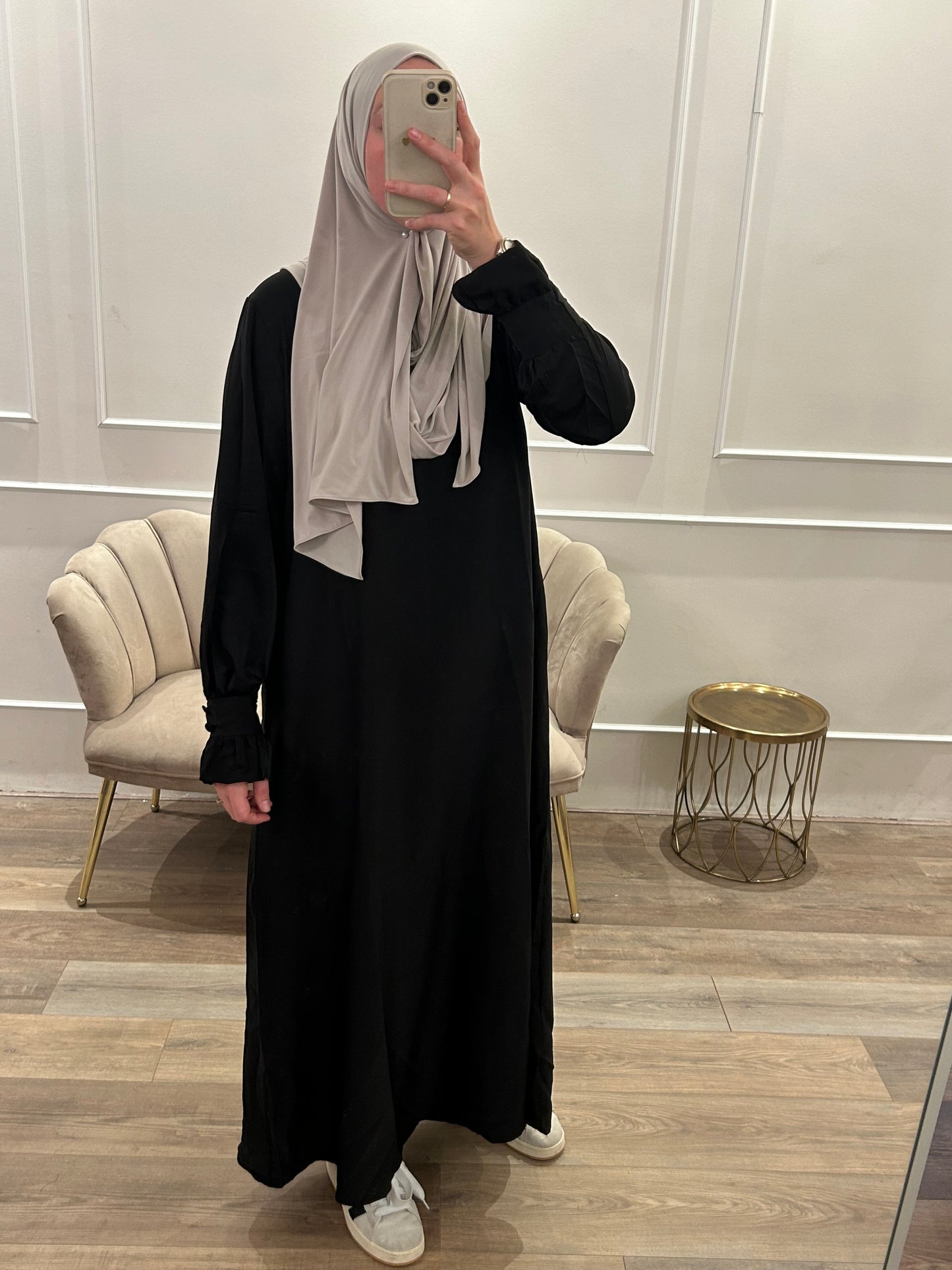 Abaya Romaissa