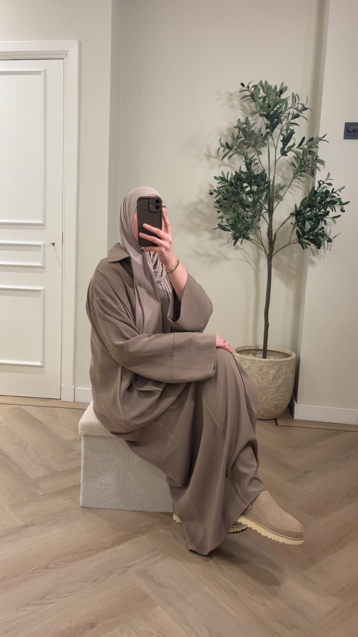 Abaya Amanah - taupe