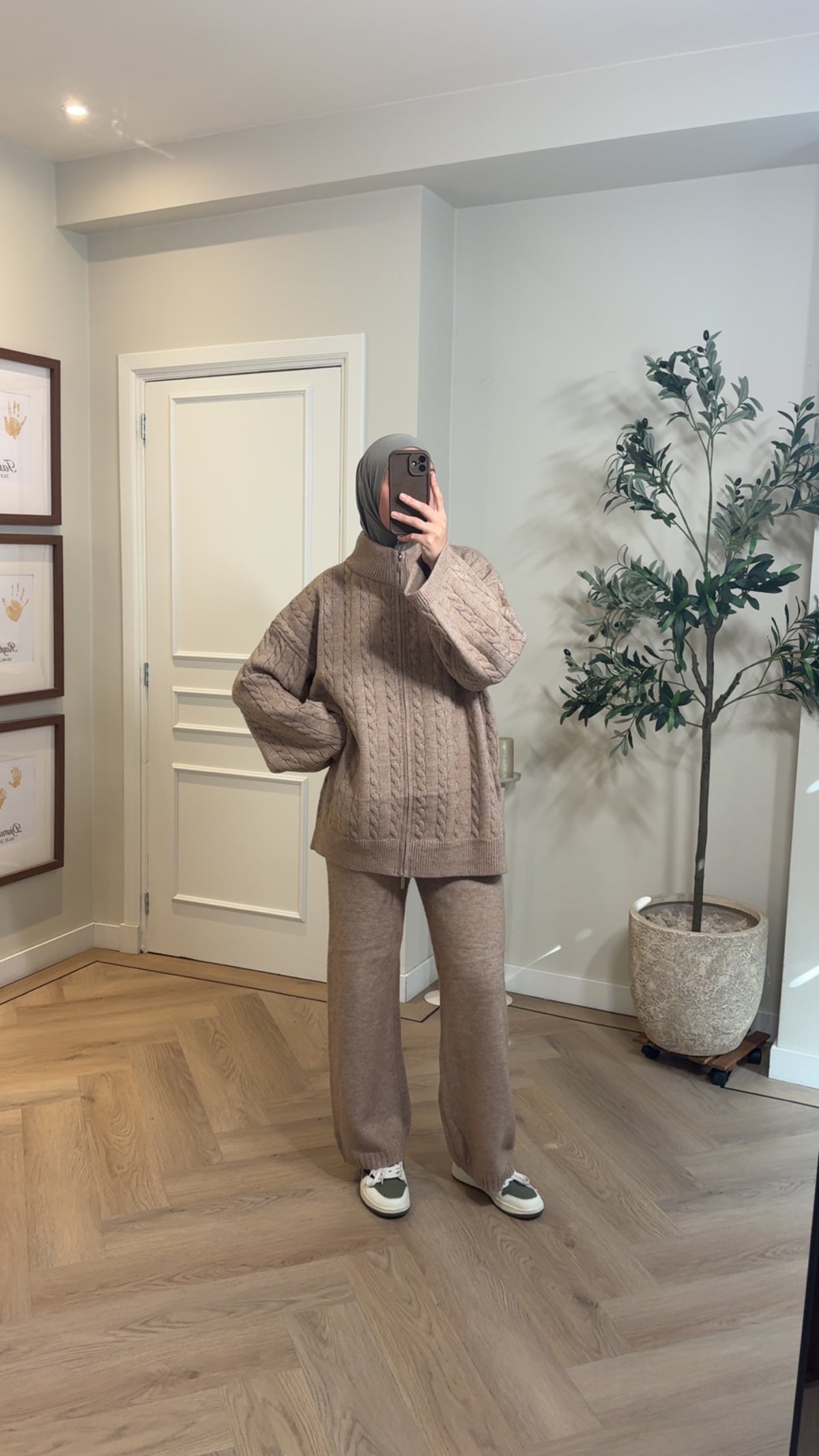 Twinset - taupe