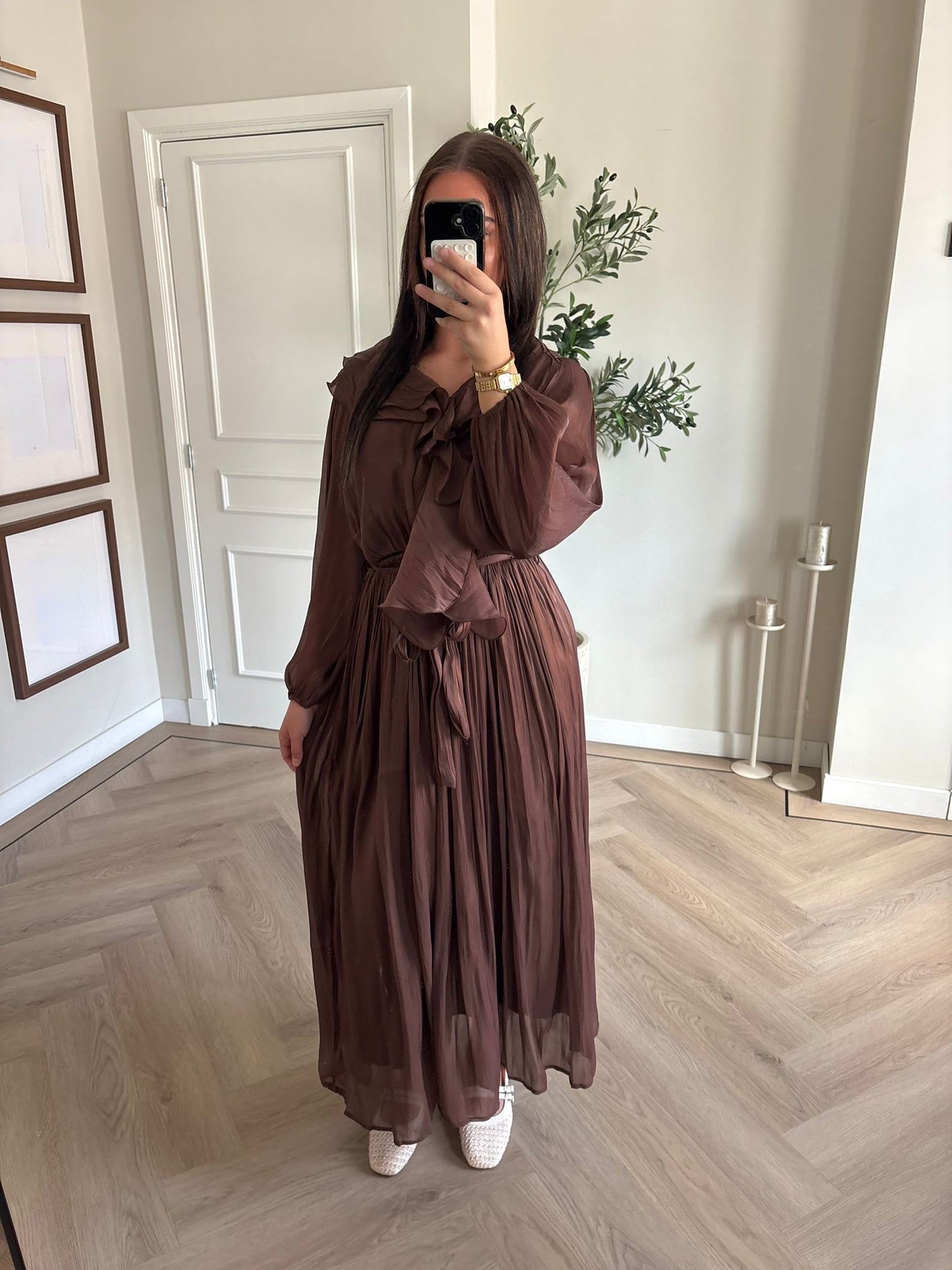 Flowy ruffle dress - brown