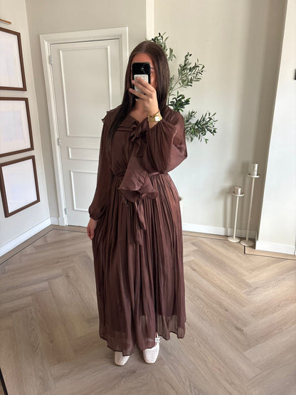 Flowy ruffle dress - brown