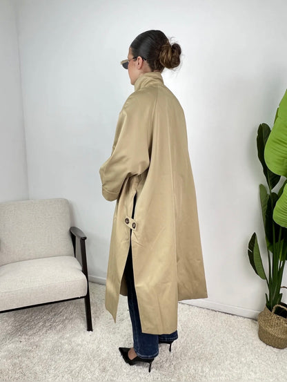 Cape trenchcoat 🤎