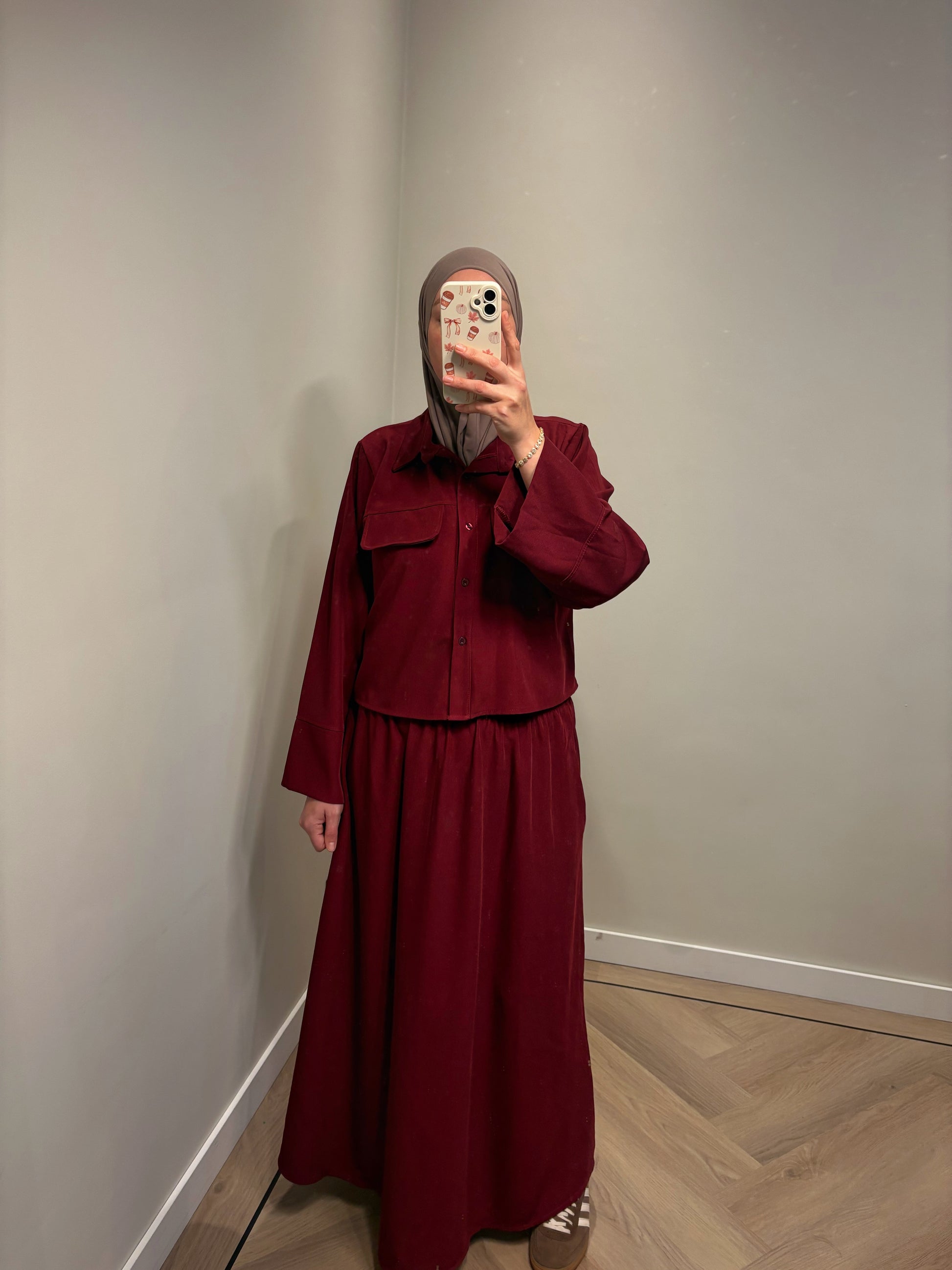 Bordeaux twinset met rok, dameskleding modest fashion, modest kleding 